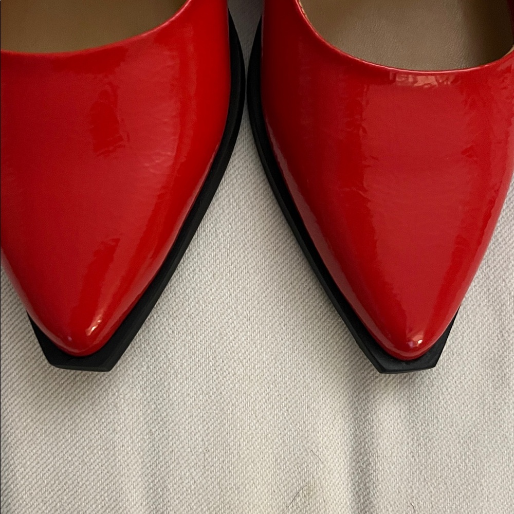 Steve Madden Red Patent Pointed Slingback Flats with Buckle Detail - Picture 4 of 5